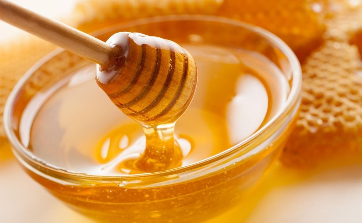 Miel para la tos y la garganta
