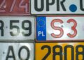 Matrícula coche. Canva