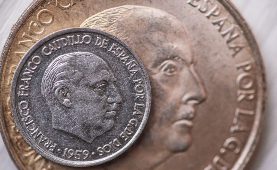 Moneda de 50 pesetas. Canva