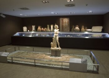 El Ayuntamiento de Almería apuesta por mejorar la accesibilidad de las personas con discapacidad auditiva en el Museo de la ciudad