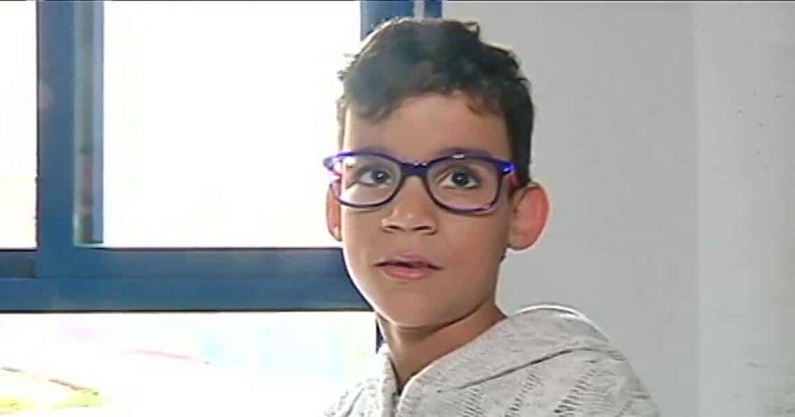 El pequeño Mustafá recupera la visión en Granada gracias al "Vacaciones en paz"
