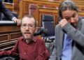 Pablo Echenique y Pablo Iglesias en el Congreso