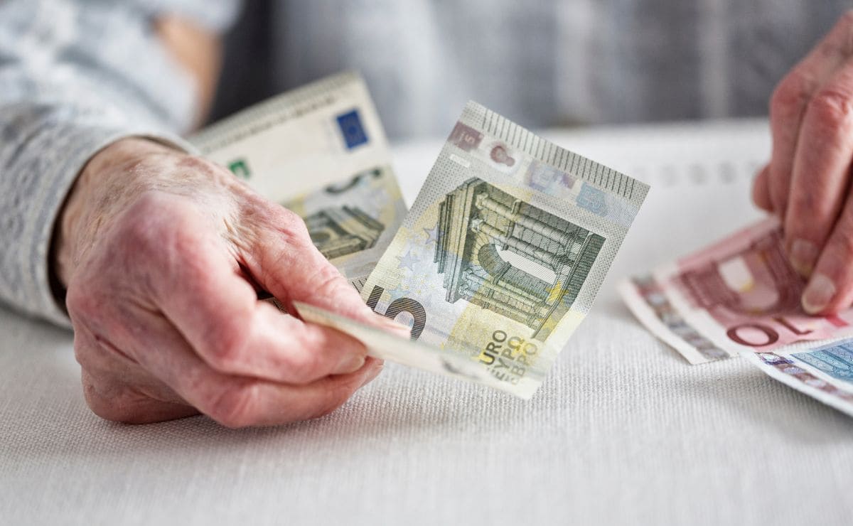 Pago pensiones de viudedad en febrero 2023./ Foto de Canva