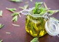 La mejor forma de preparar aceite de romero estilo mediterráneo