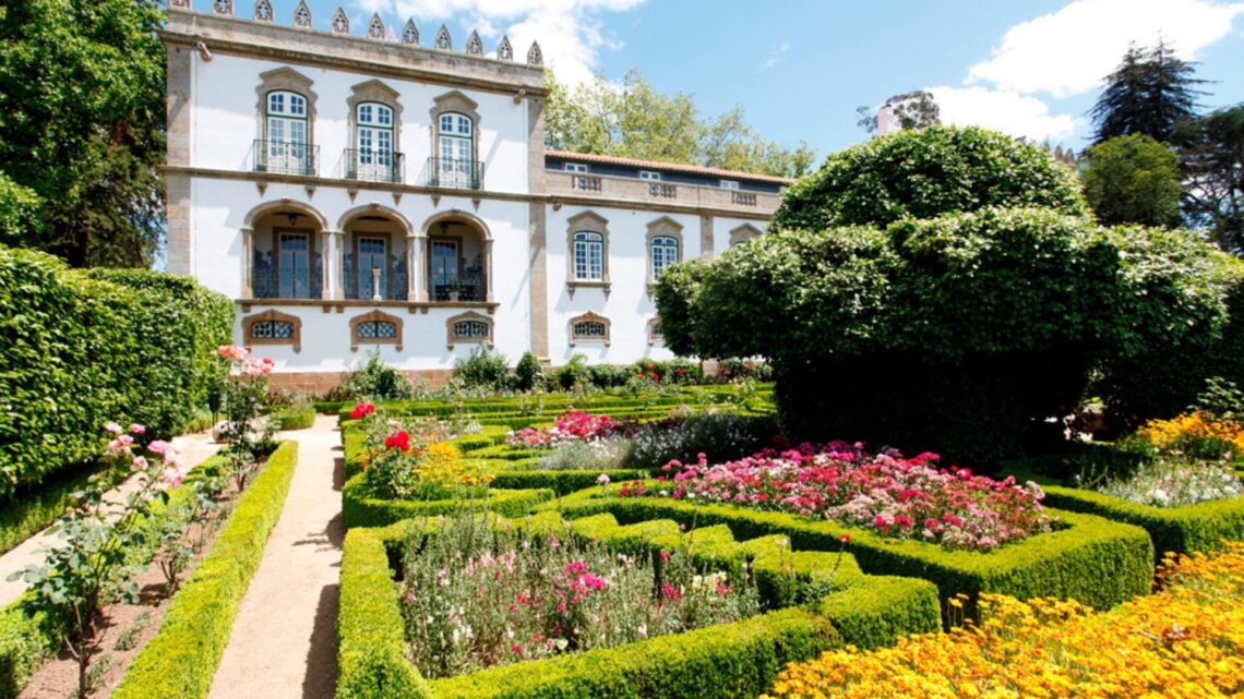 Parador Casa da Ínsua / Paradores de Turismo