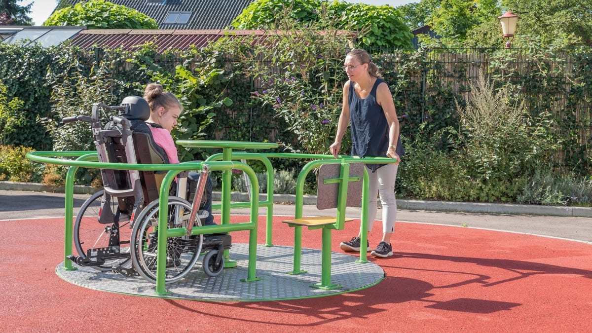 Parque infantil accesible en silla de ruedas