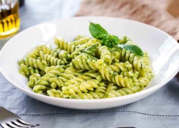 Pasta al pesto con espirulina