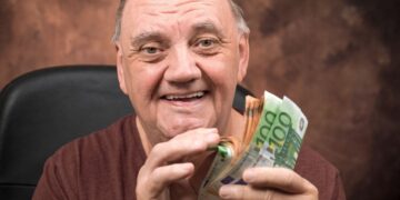 Pensión de jubilación Agencia Tributaria./ Licencia Adobe Stock