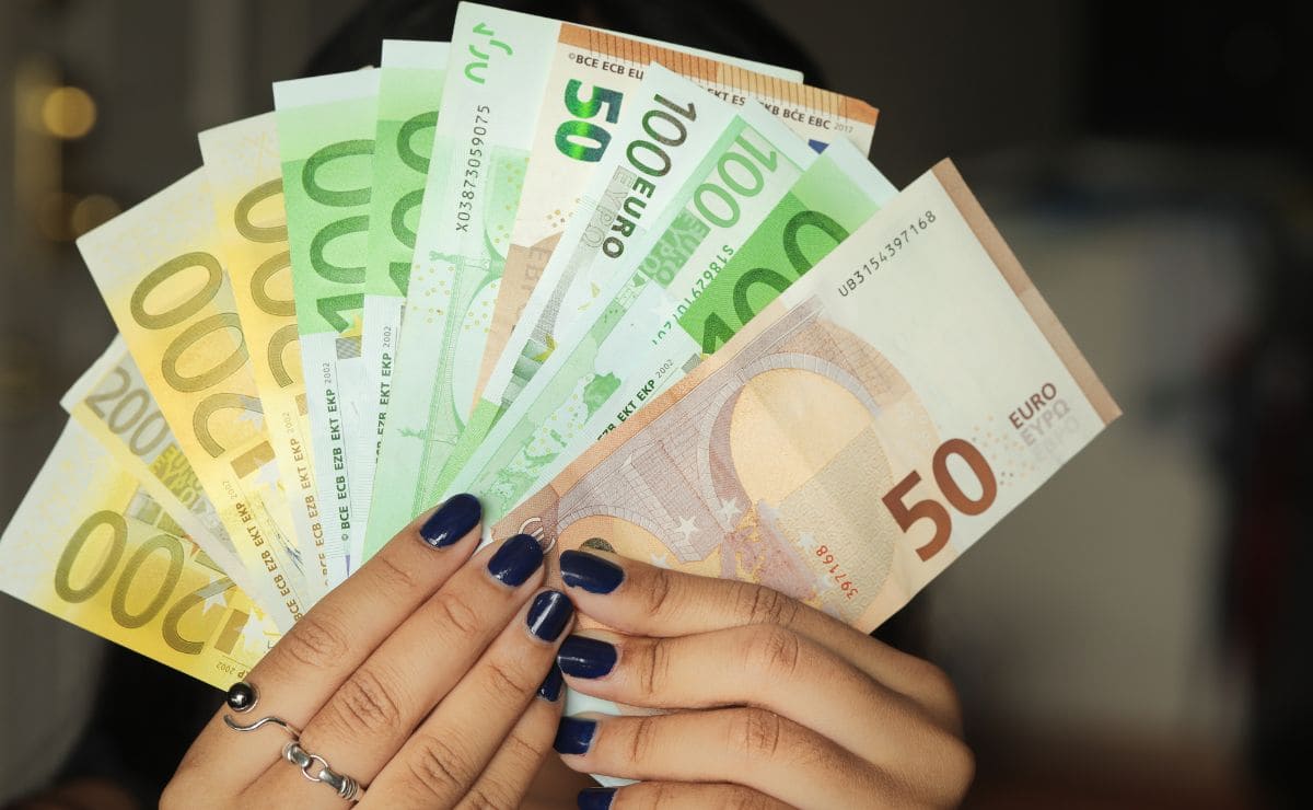 Pensión de viudedad de la Seguridad Social./ Licencia Adobe Stock