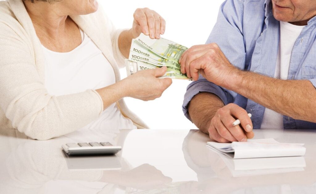 Paga extra pensión no contributiva./ Foto de Canva