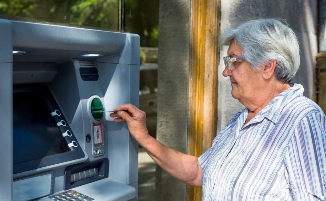 Cobrar la pensión de jubilación en mayo./ Licencia Adobe Stock