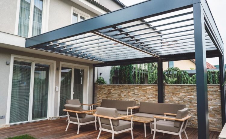 Razones para poner una pérgola en el jardín