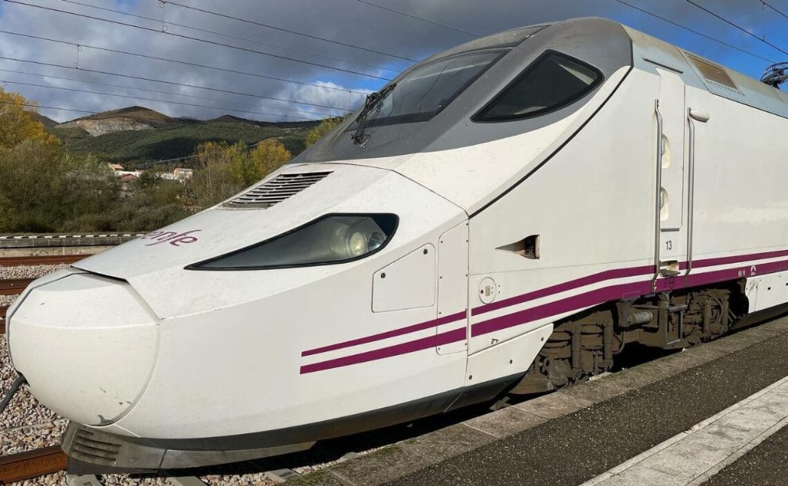 Abono gratuito de Renfe./ Foto de Canva