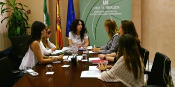 Reunión con los representantes de Andalucía Inclusiva y la Consejera Rocío Ruíz