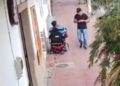 hombre asaltado en silla de ruedas
