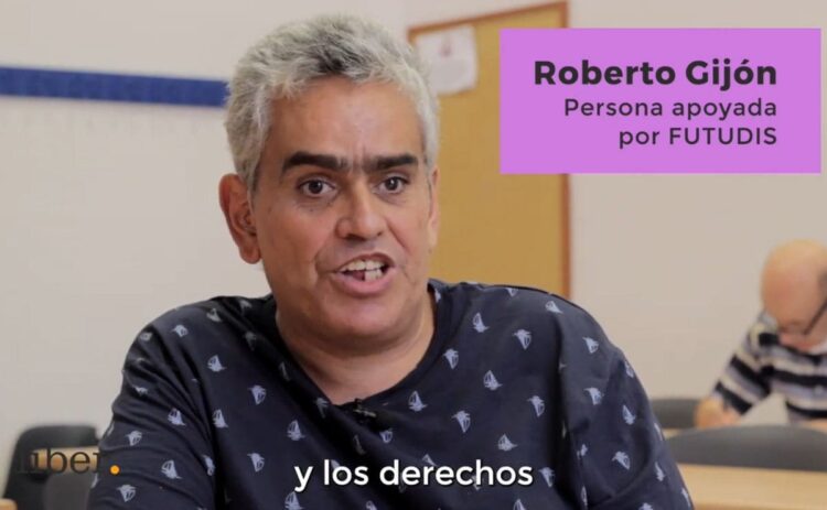 Roberto Gijón, persona con discapacidad intelectual que ha acudido a los cursos de Liber