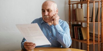 Aviso del SEPE sobre subsidio para mayores de 52 años