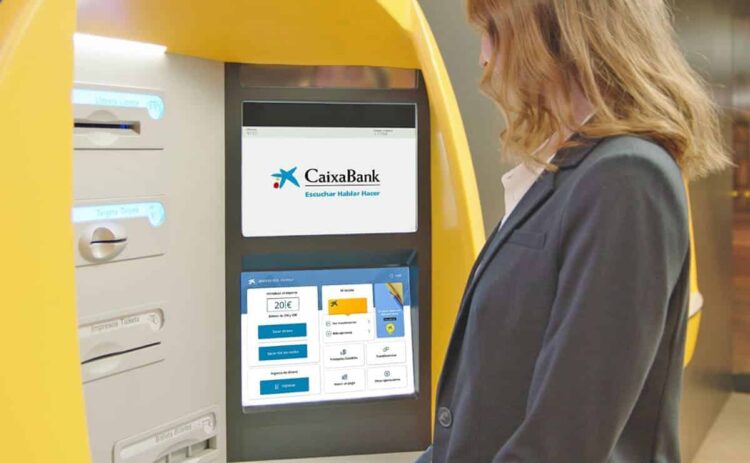 CaixaBank paga extra pensiones