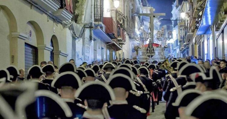 Santísimo Cristo de los Vigías en silencio para las personas con autismo