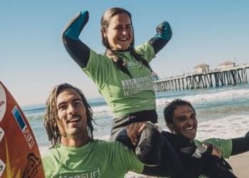 Sarah Almagro logra proclamarse Campeona del Mundo de surf adaptado en California