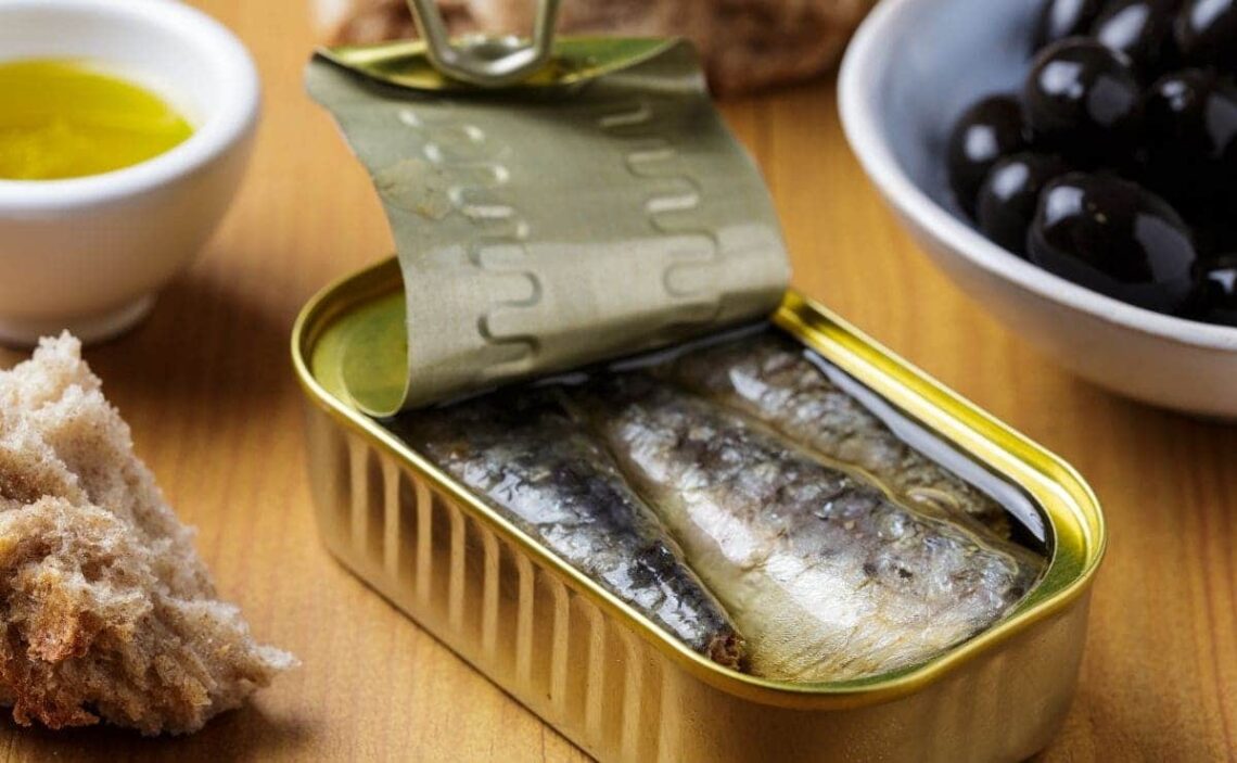 Latas sardinas superalimentos