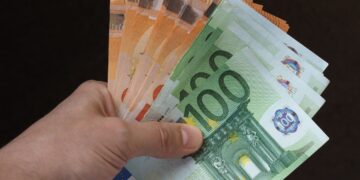 Subsidio para mayores de 45 años./ Foto de Canva