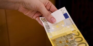 Nuevo cheque de 200 euros y subsidio por desempleo