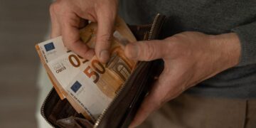 Subsidio para mayores de 52 años./ Licencia Adobe Stock