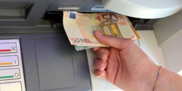 Cobro del subsidio para mayores de 45 años./ Foto de Canva