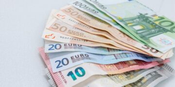 Subsidio para mayores de 45 años en 2023