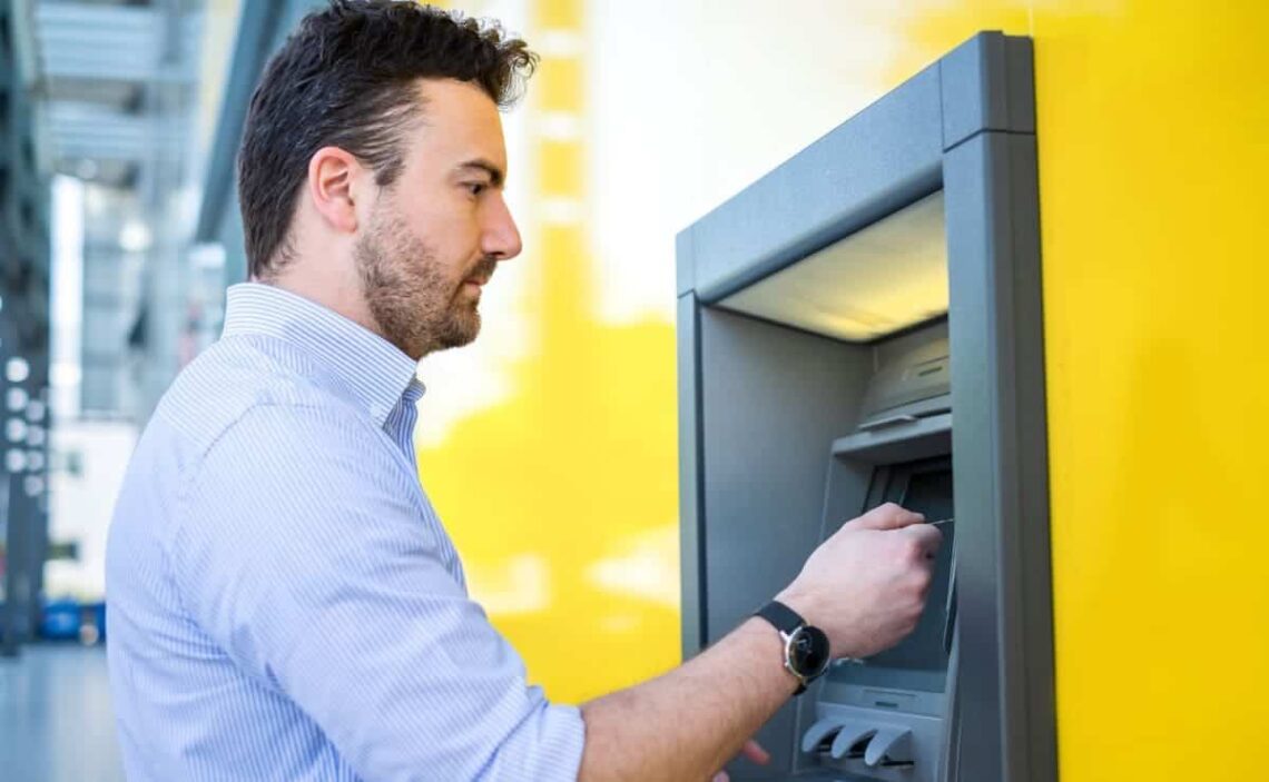 Pago del subsidio para mayores de 45 años./ Foto de Canva