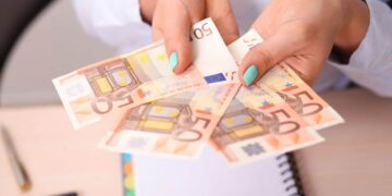 Subsidio para mayores de 52 años./ Foto de Canva