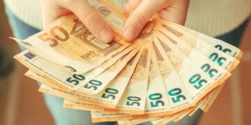 Subsidio para mayores de 52 años./ Foto de Canva