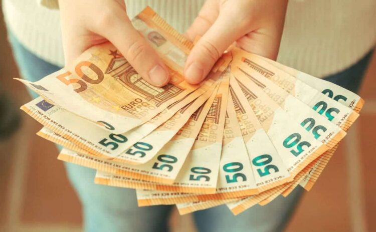 Subsidio para mayores de 52 años./ Foto de Canva