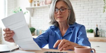 Subsidio para mayores de 45 años SMI