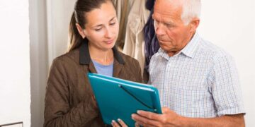 Trámite subsidio para mayores de 52 años./ Foto de Canva