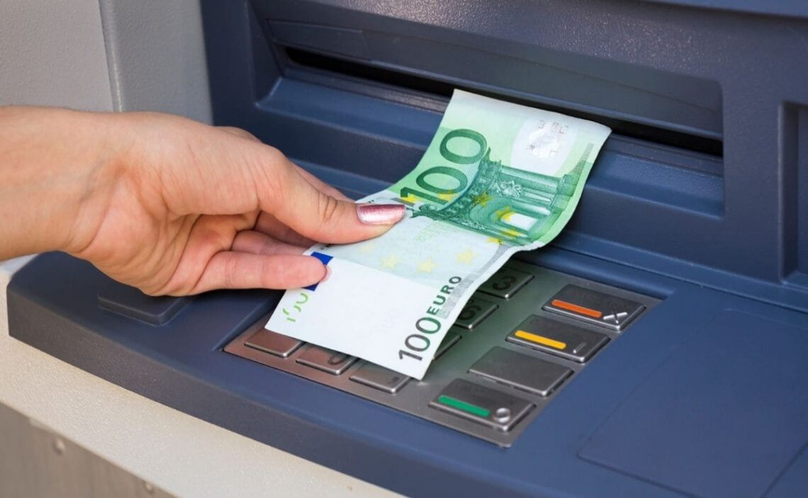 ¿Los subsidios por desempleo tienen paga extra?