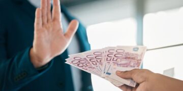Dinero en efectivo, euros, Hacienda