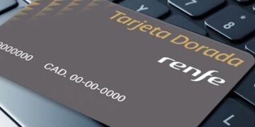 Renovación de Tarjeta Dorada de Renfe./ Foto de Canva