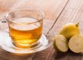 Té de limón con cáscara