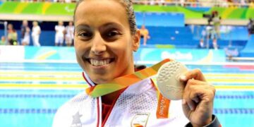Teresa Perales recibiendo la medalla en los Juegos Paralímpicos de Río 2016