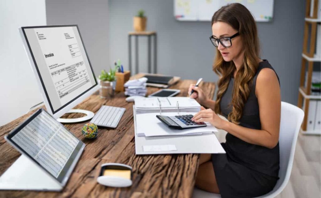 Los empleos más demandados en 2023 y los salarios que ofrecen