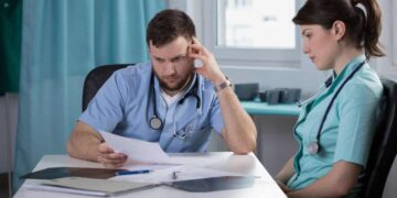 Tribunal Médico de incapacidad permanente./ Foto de Canva