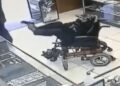 Un hombre sin brazos y sordo atraca una joyería apuntando con sus pies