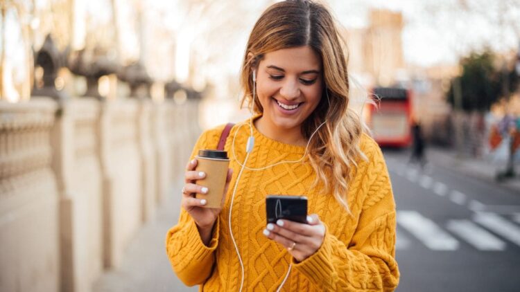 Bizum, teléfono móvil, entidad bancaria, banco