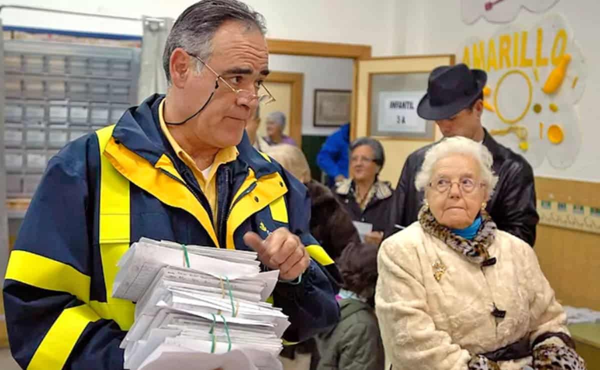 Ampliación del voto por Correos en las elecciones de Andalucía