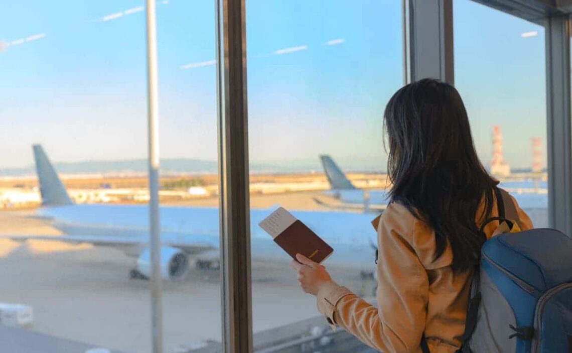 Otoño, viajar, aeropuerto, avión, vacaciones