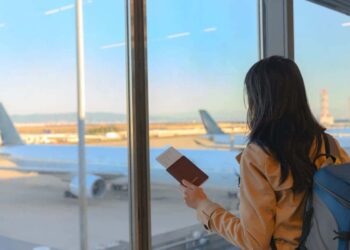 Otoño, viajar, aeropuerto, avión, vacaciones