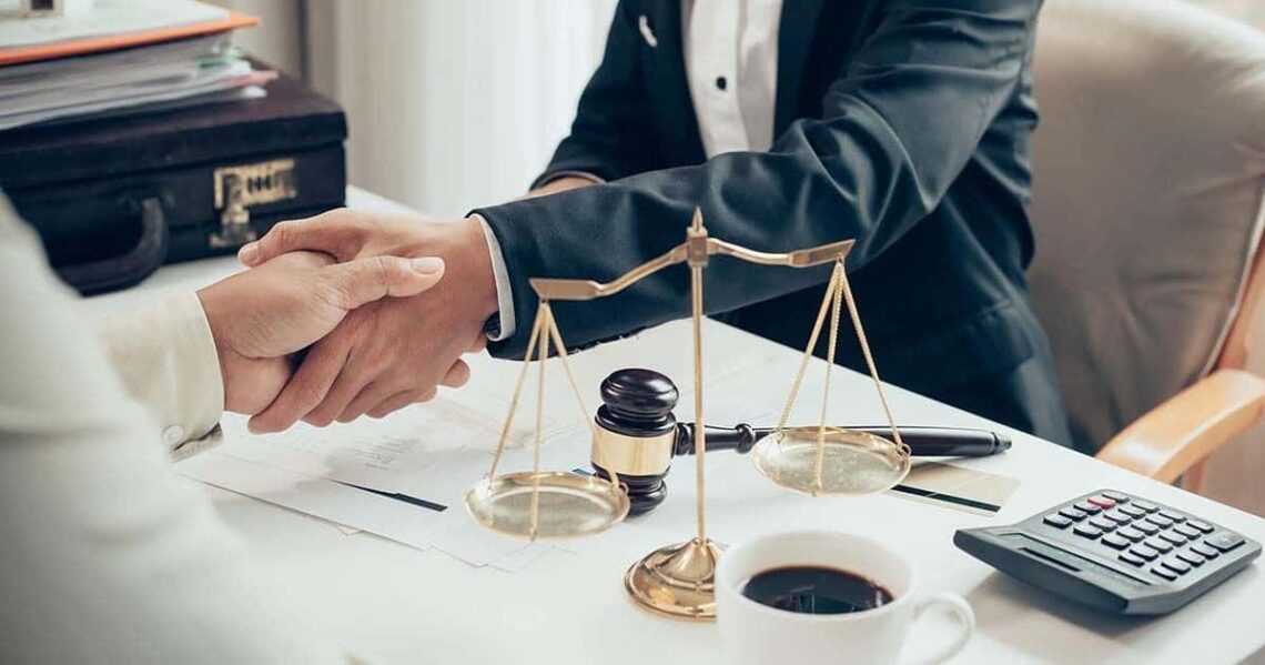 Nace una red de juristas para la defensa de las personas con discapacidad