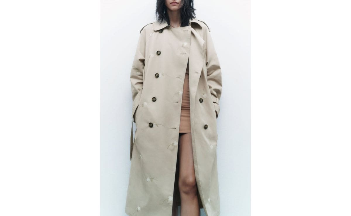 El trench de Zara ideal para primavera ahora en la web al 50% de descuento